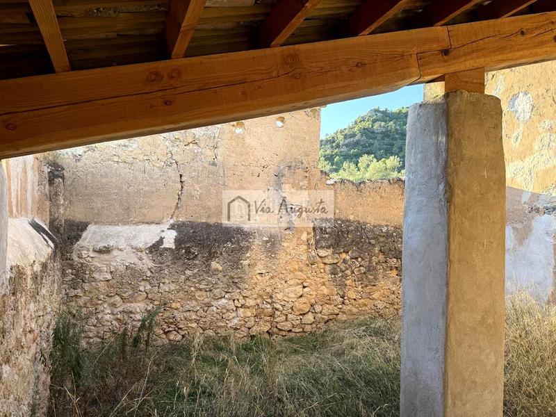 Foto 3b3b1782-a989-40c4-83a8-6319b3575163. Finca rústica a Vinebre