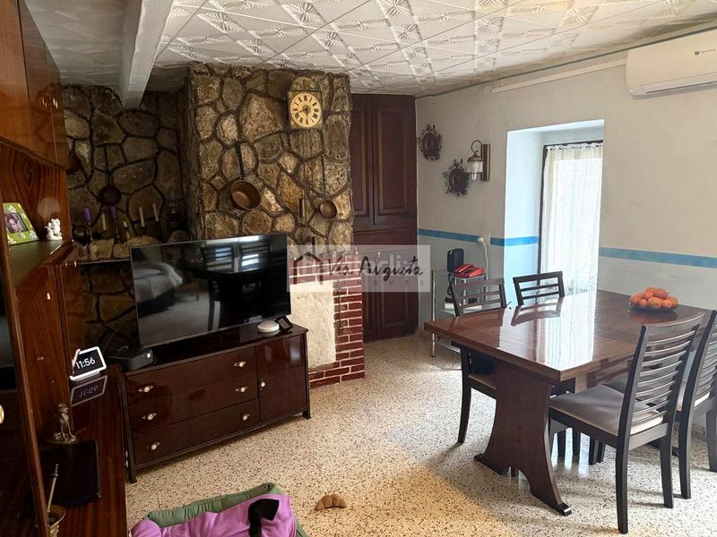 Foto 5b4df626-fcef-4d5f-b75f-76ea02bade67. Casa a Perelló (El)