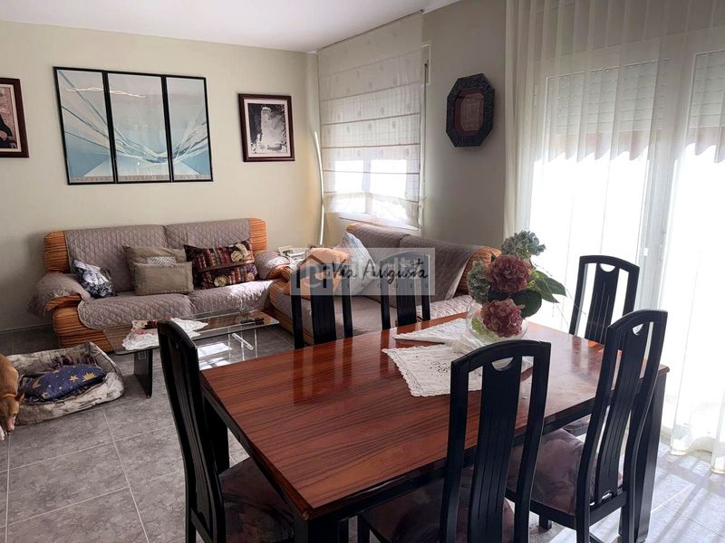 Foto d12652b8-0735-4ae1-9406-953ba73f54e1. Casa amb calefacció a Perelló (El)