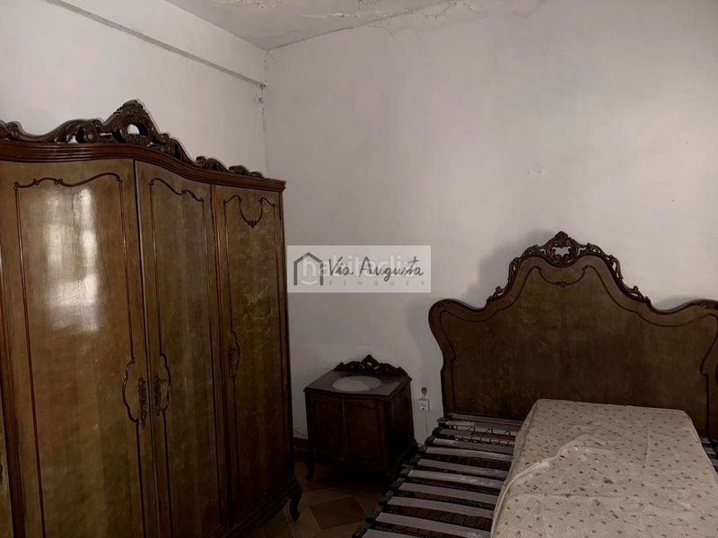 Foto c8744d9f-1b7d-4892-8d21-fb579fcfa427. Casa a Santa Bàrbara