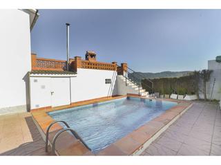 Chalet à Olesa de Montserrat. Chalet unifamiliar en venta en olesa de montserrat