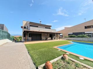 Xalet a Montorns del Valls. Espectacular casa + terreno rstico de 19.400m2