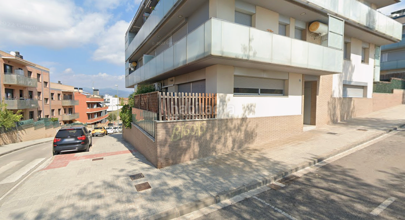 Foto c6454293-81e7-46b5-b381-77227d306ef7. Autoparkplatz in Franqueses del Vallès (Les)