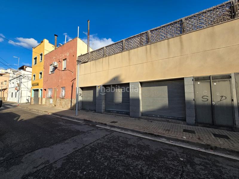 Foto 7e801c25-b0e5-495f-9126-ad3b4b693464. Locale commerciale in Canovelles