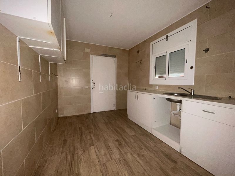 Foto 0a1f7fa9-5996-4022-83e4-873e86cf8d48. Casa amb xemeneia aparcament piscina a Santa Eulàlia de Ronçana