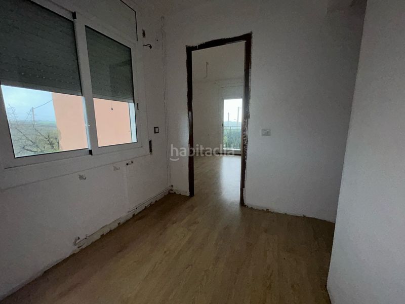 Foto 4bcbd17d-41dd-4e30-b136-ddbd6770d518. Casa amb xemeneia aparcament piscina a Santa Eulàlia de Ronçana