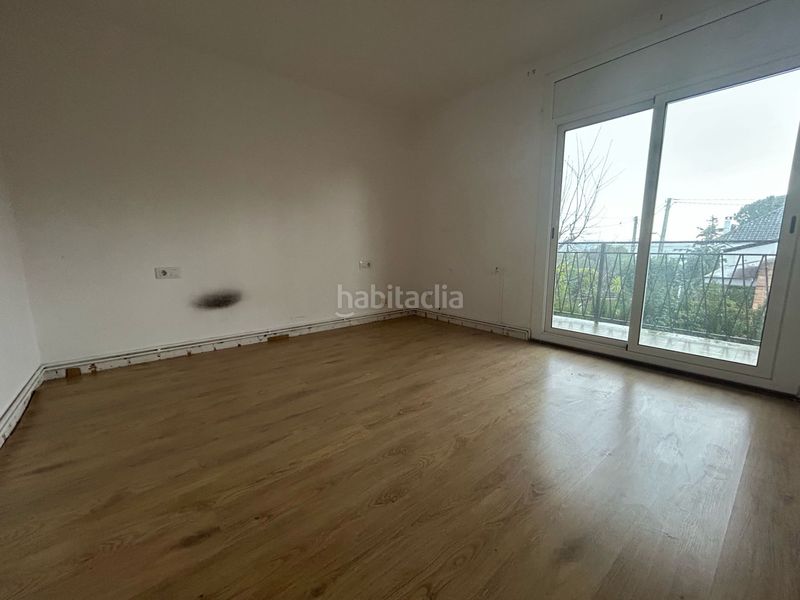 Foto fedf6b9b-abca-40ab-9647-4ee2b94042a3. Casa amb xemeneia aparcament piscina a Santa Eulàlia de Ronçana