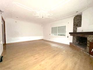 Casa a Santa Eullia de Ronana. Casa para reformar