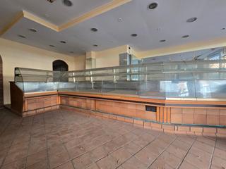 Local Comercial  Carrer doctor ferran. Local comercial a pie de calle