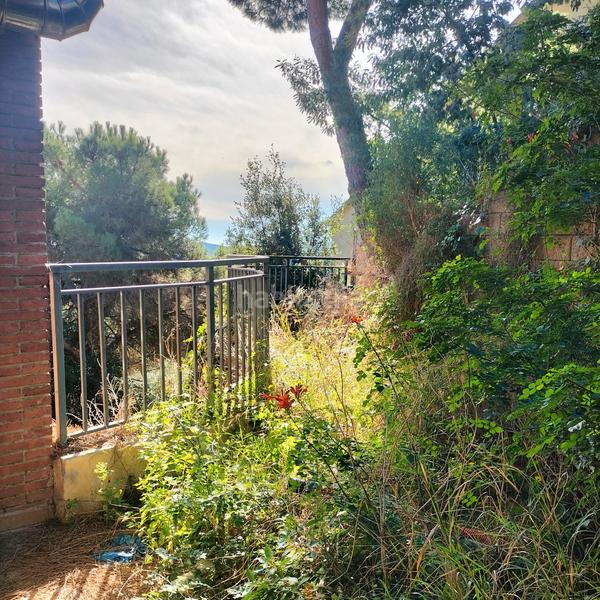 Foto afaae8bd-1379-4aeb-9359-b0ee624e0102. Casa amb aparcament a Can Massuet del Far Dosrius