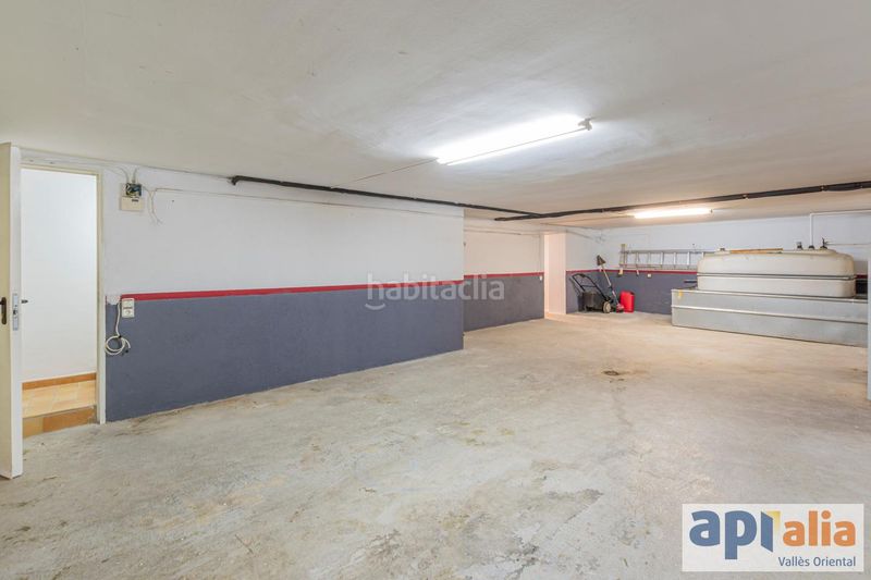 Foto aa9c2e68-a27d-49b4-aae2-433b323a1626. Xalet amb xemeneia aparcament piscina a Sant Pere de Vilamajor