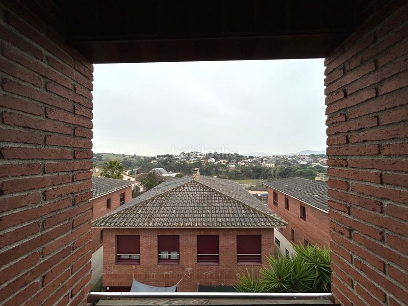 Foto b8639f83-981e-4952-9694-d8657f6eb9f4. Casa adosada maginífica casa adosada en Lliçà de Vall