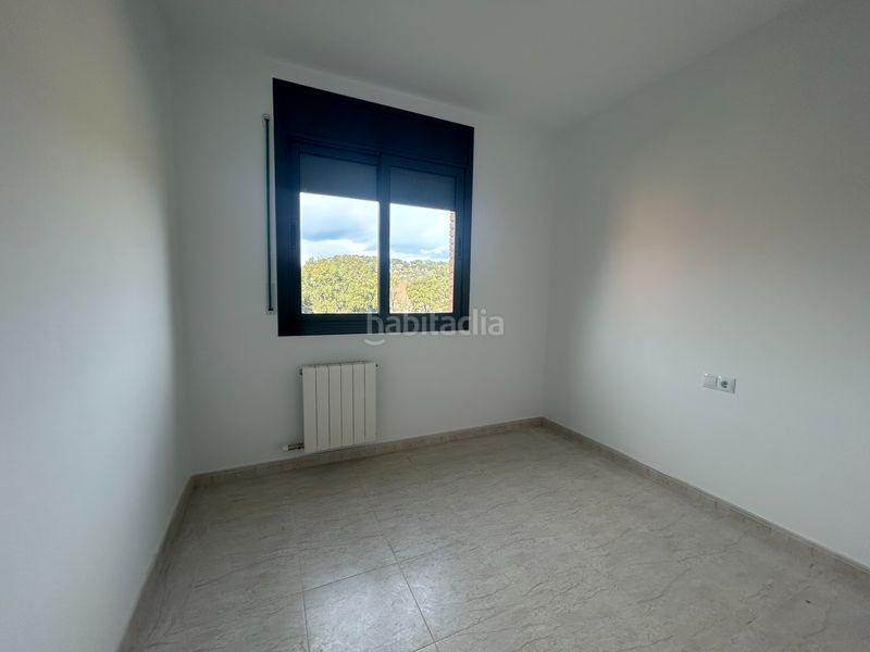 Foto 5eec8ae9-19c4-4864-9b70-66444506f542. Casa adossada amb aparcament a Vallgorguina