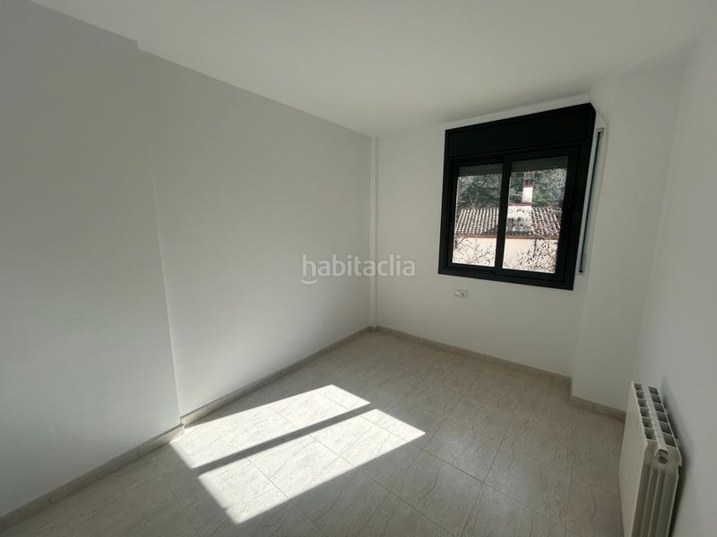 Foto 2c3ba948-ae34-458f-a316-839894d4329e. Casa adossada amb aparcament a Vallgorguina