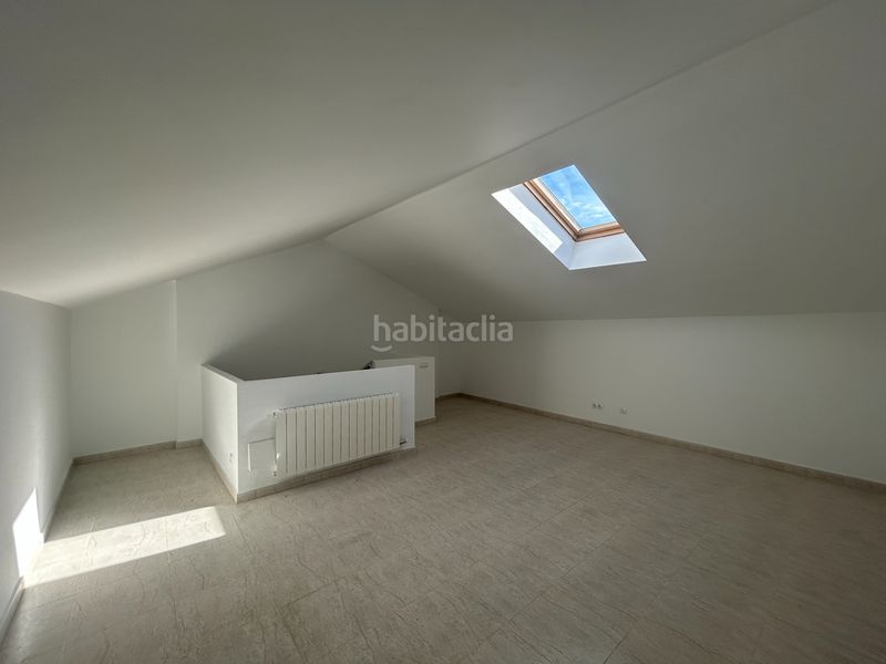 Foto efa5d991-0815-4d50-a773-f6225da6b2df. Casa adossada amb aparcament a Vallgorguina