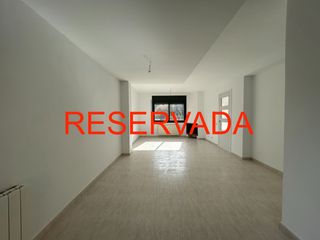 Casa adossada  Carrer la surera. Casa adosada en vallgorguina