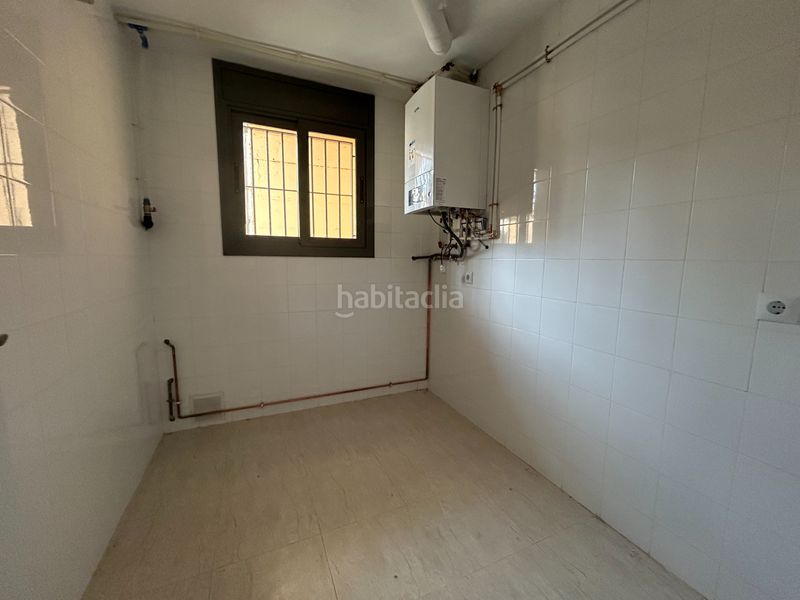 Foto 39a6f320-7b6a-4301-9510-21daa2fb34b9. Casa adossada amb aparcament a Vallgorguina