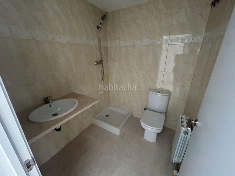 Foto 570ab026-0651-4325-b773-46ab06e68255. Casa adossada amb aparcament a Vallgorguina