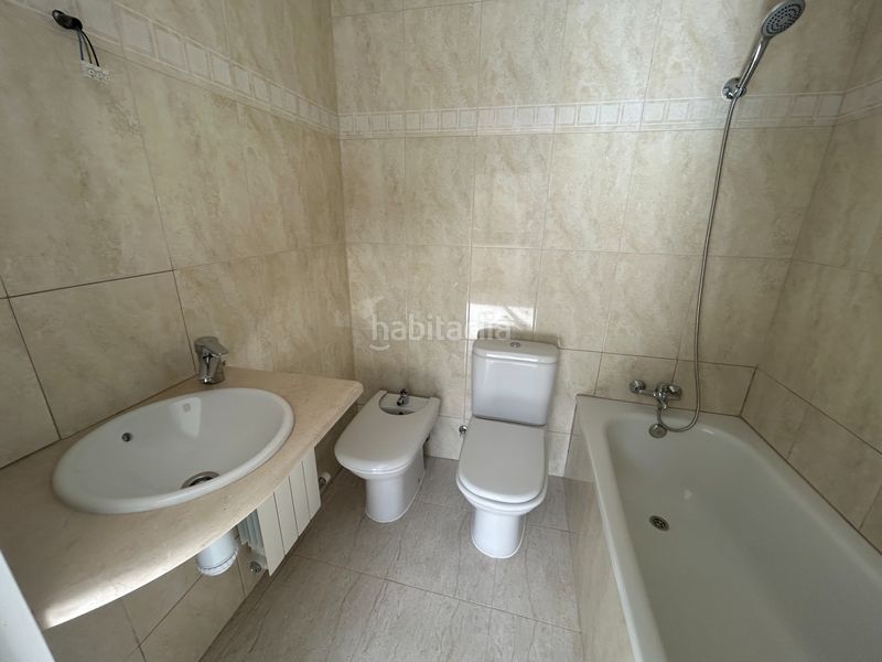 Foto 7536f9f0-6833-4f53-8ee3-ef7c13ed4277. Casa adossada amb aparcament a Vallgorguina