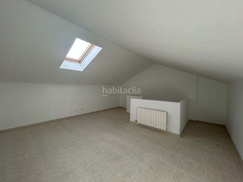 Foto 871623e2-1f20-4c24-bb44-f7c9fa894d16. Casa adossada amb aparcament a Vallgorguina