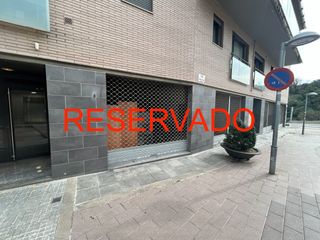 Geschäftsraum in Plaça de la creu 10. Local diafano en venta en cardedeu
