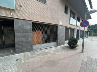 Geschäftsraum in Plaça de la creu 10. Local diafano en venta en cardedeu