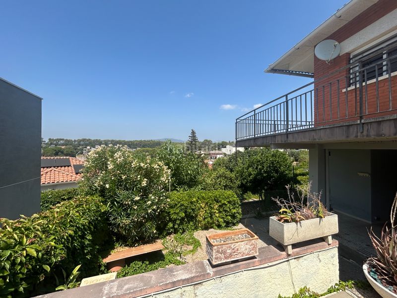 Foto 225e86c4-46b7-4f63-a8f5-17368dae036b. Casa amb xemeneia aparcament piscina a Lliçà d´Amunt