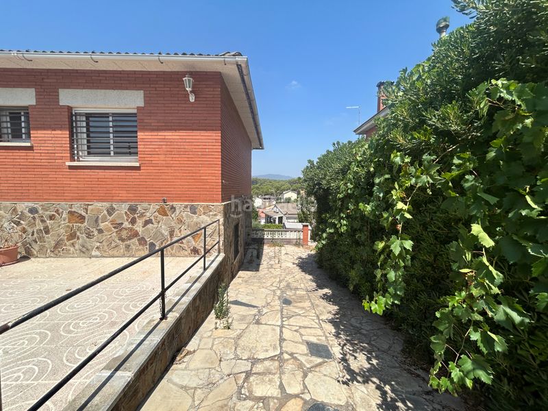 Foto efc750d6-a5fd-4dec-aa94-4888054c85c0. Casa amb xemeneia aparcament piscina a Lliçà d´Amunt