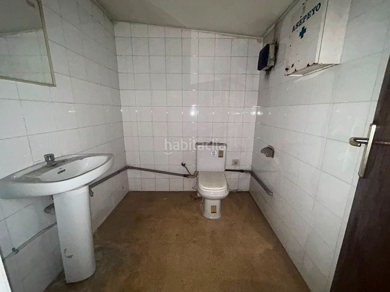 Foto 1c124a68-7898-4f7a-aaee-a4adc86ef9b6. Local comercial a Sant miquel Granollers