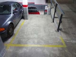 Car parking  Carrer de francesc oller