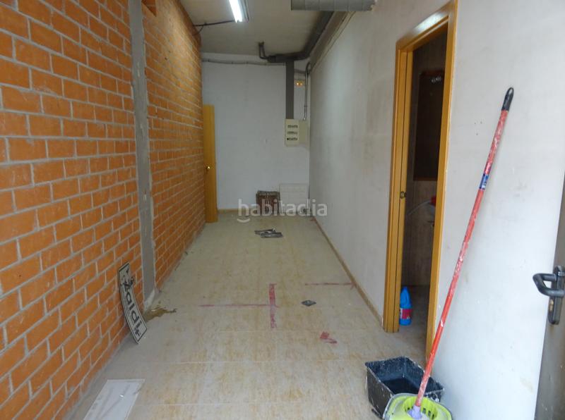 Foto b450059d-a092-440f-bce9-35399c50cd3f. Locale commerciale in ronda de ponent 228 in Zona Esportiva Terrassa