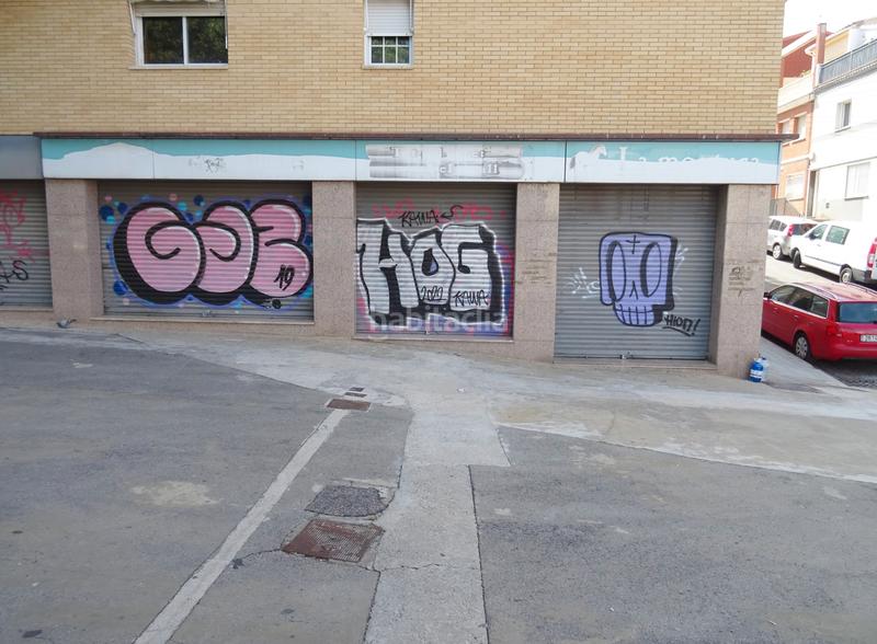 Foto fdff9944-55de-48df-9863-1318d9ded72c. Locale commerciale in ronda de ponent 228 in Zona Esportiva Terrassa