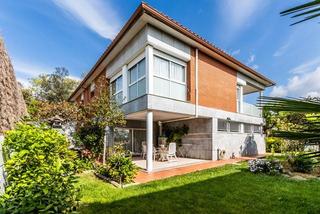 Xalet a Castellarnau. Chalet en parcela de 606 m cantonero en castellarnau