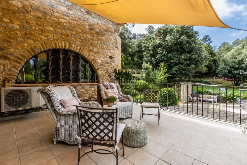 Foto 45bfc331-d7b8-4ec0-a447-6bd8f1b83005. Masia amb calefacció aparcament piscina a Esponellà