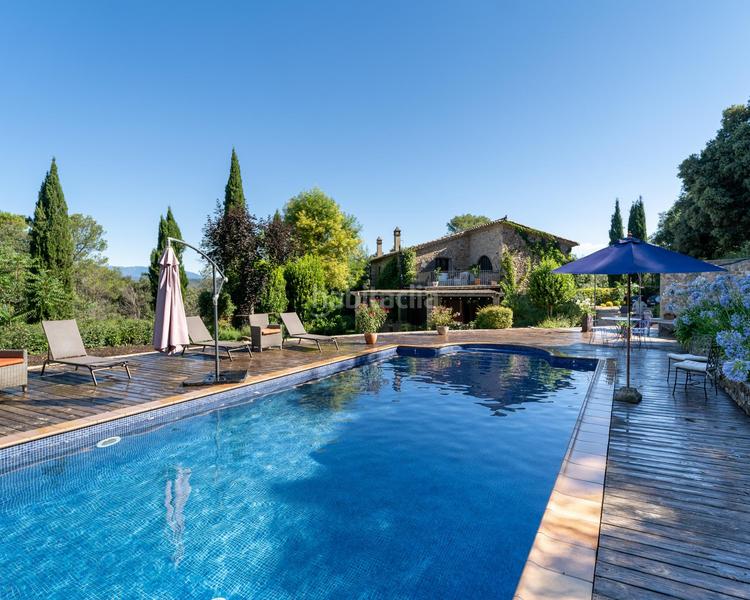 Foto bb72c13b-8eb5-491d-9ad7-0a1796e71203. Masia amb calefacció aparcament piscina a Esponellà