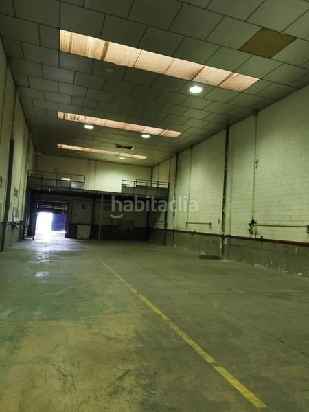 Foto 11bb13b9-e7eb-4766-ac91-99c168cfe235. Miete fabrikhalle in Polinyà