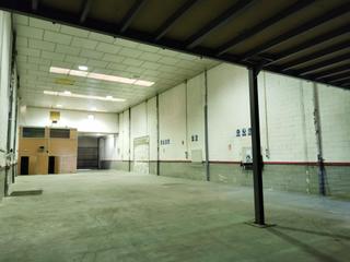 Industrial building in del Pintor Tàpies