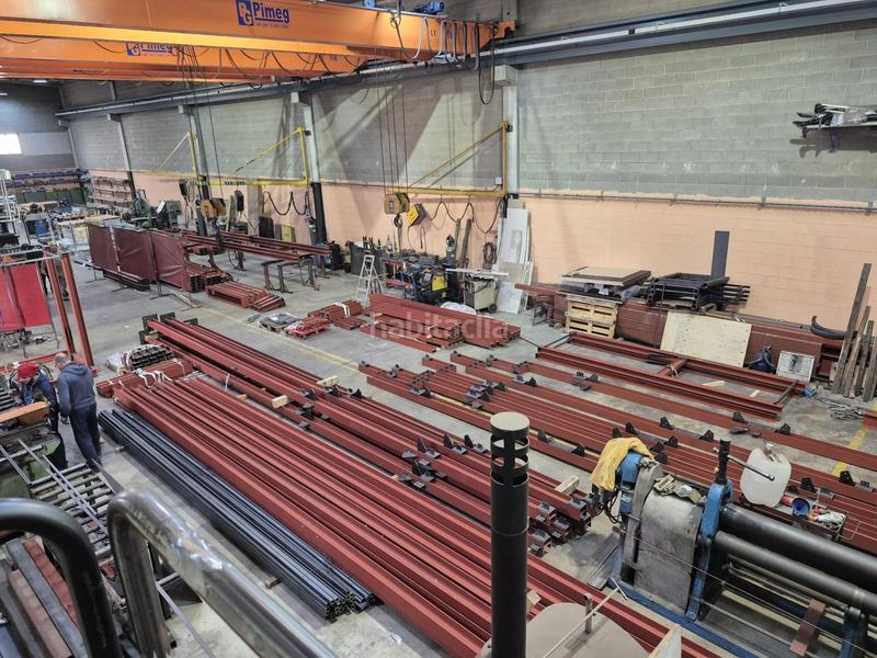 Foto 44b4e8c6-b1ce-41c5-9668-de1a0f401eb2. Nave industrial  en venta!!! con puentes grua... en Castellar del Vallès