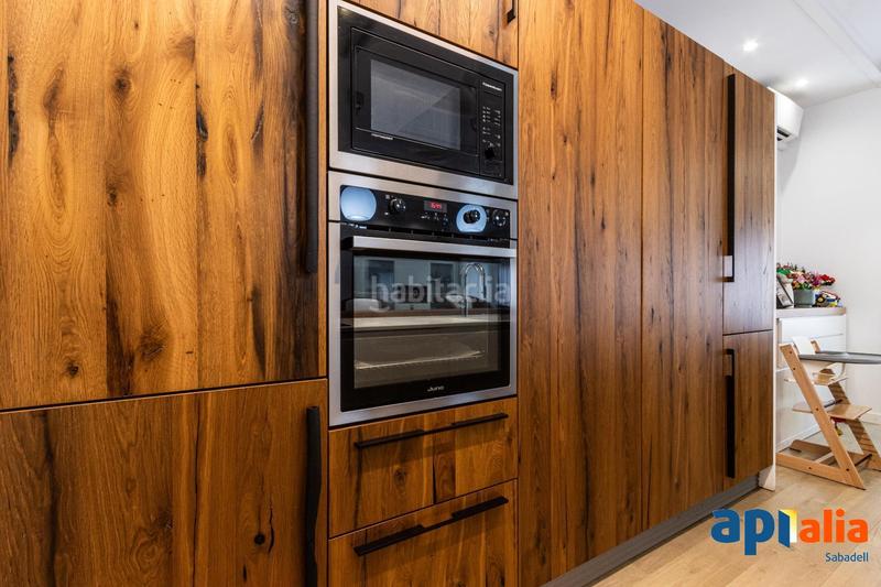 Foto 6529cd9e-420e-4ebe-90ea-746bdf55c542. Reihenhaus mit heizung parking in Centre Sabadell