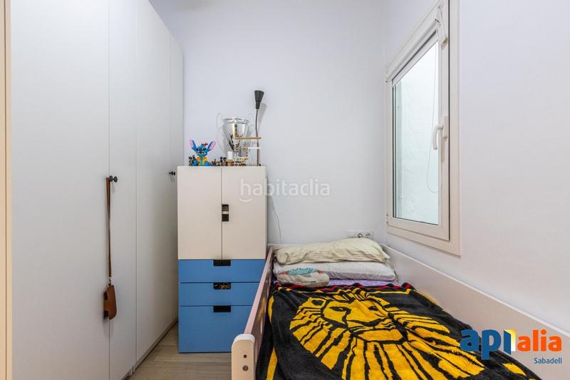 Foto 86e1d3a0-8611-4b89-bd22-70da39e8fd5d. Reihenhaus mit heizung parking in Centre Sabadell