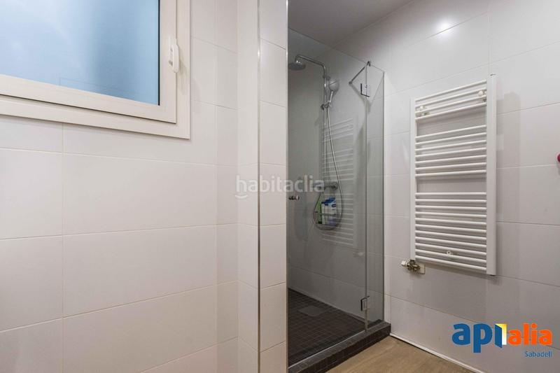 Foto 91c6d397-88a1-4d15-865f-5d3b0cc3e076. Reihenhaus mit heizung parking in Centre Sabadell