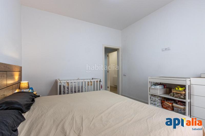 Foto 9dca879f-3f5e-4ced-9d40-516389efbf87. Reihenhaus mit heizung parking in Centre Sabadell