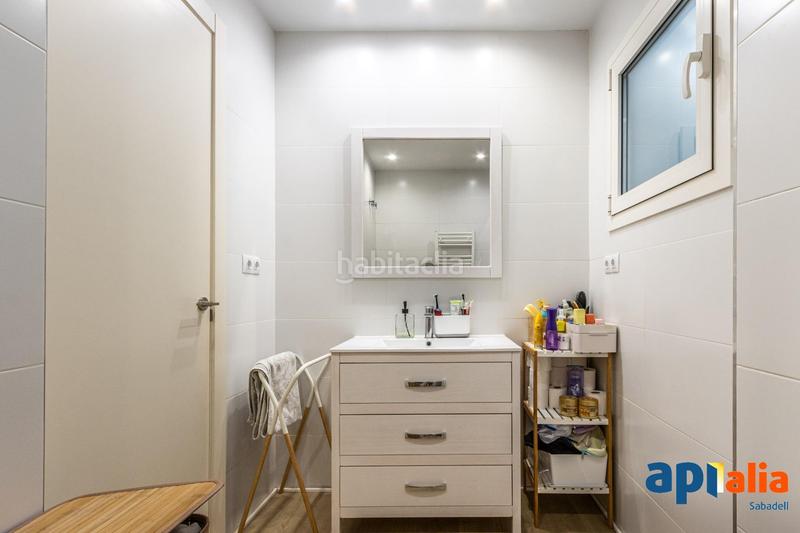 Foto b54dc4f2-4bee-44e7-8772-fbce17916006. Reihenhaus mit heizung parking in Centre Sabadell