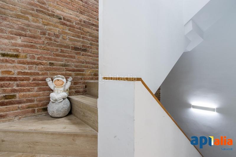 Foto c4a86aeb-87aa-49c0-8f3f-6ea8ac78623d. Reihenhaus mit heizung parking in Centre Sabadell