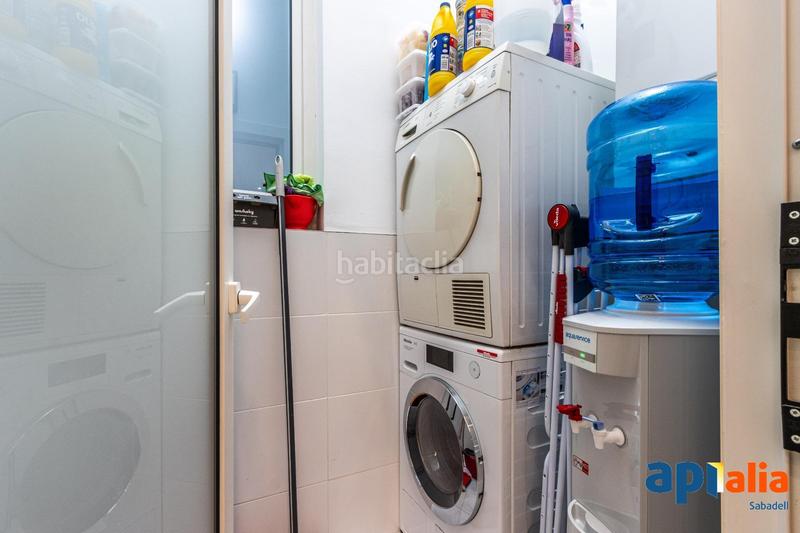 Foto e1fce2f9-dfec-4a23-aede-d564dfeeafcc. Reihenhaus mit heizung parking in Centre Sabadell