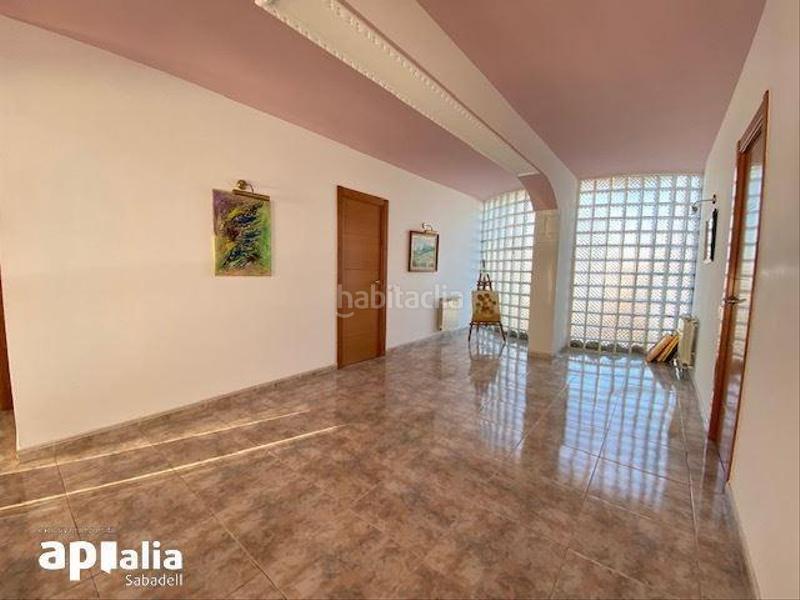 Foto 125beb68-697f-4e3e-8b7e-1d0afcd4b428. Chalet avec chauffage parking piscine dans Castellarnau Sabadell
