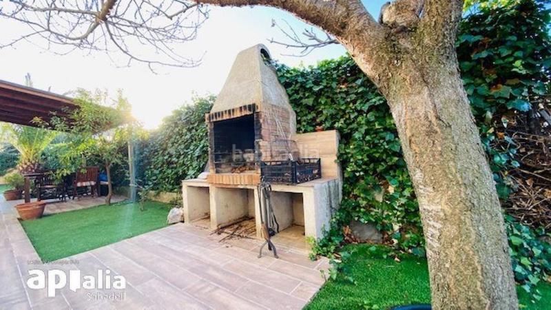 Foto abc012b4-a3f7-49b3-bbf8-a49649cd266a. Chalet avec chauffage parking piscine dans Castellarnau Sabadell