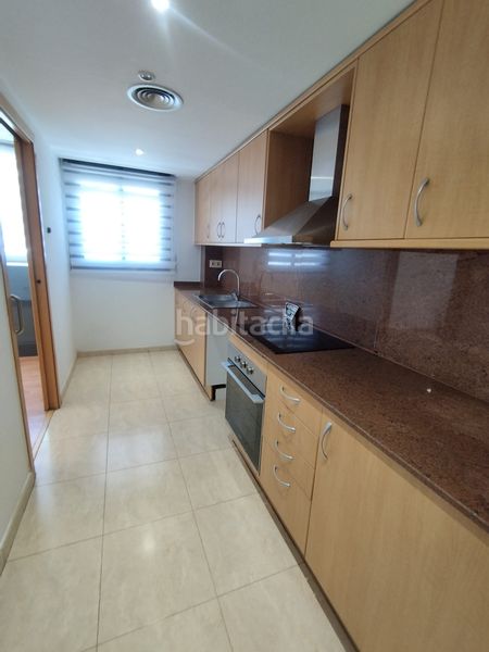 Foto 8578c4cc-b879-4344-b4a7-7f4f689329db. Pis amb calefacció aparcament a Gràcia Sabadell