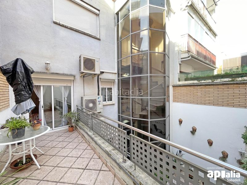 Foto 8328906c-dd6d-4423-8402-ec2b7834e25c. Casa adossada amb aparcament a Ca n'Oriac Sabadell