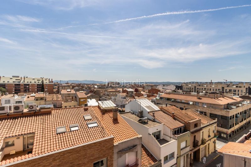 Foto df70c94c-4c3f-4c02-b145-8c6cd5aee4b2. Pis amb calefacció aparcament a Centre Sabadell
